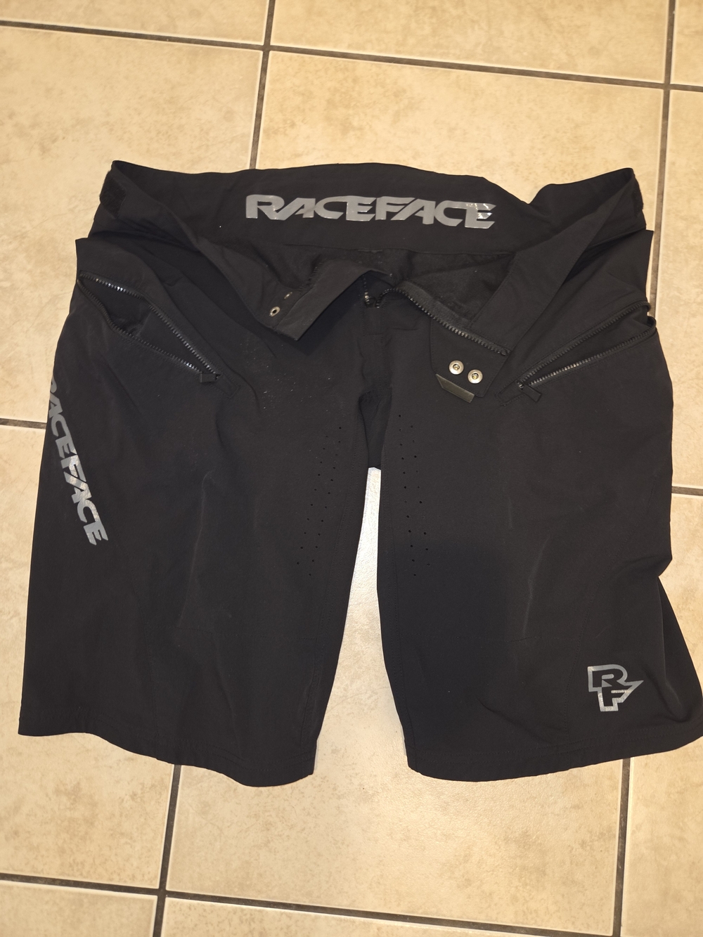 Men’s Athletic Shorts – Black